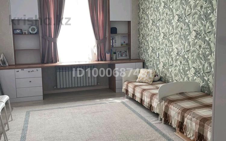 3-комнатная квартира · 103 м² · 3 этаж, 18А мкр 10 за 55 млн ₸ в Актау — фото 2