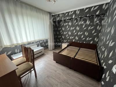 3-комнатная квартира · 80 м² · 4/9 этаж, мкр Аксай-3Б 38 за 300 000 ₸ в Алматы, Ауэзовский р-н
