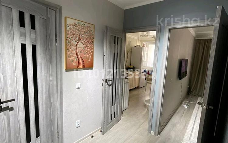 1-бөлмелі пәтер · 42 м² · 5/9 қабат, Таумұш Жұмағалиев көш. 14А, бағасы: 13 млн ₸ в Атырау, мкр Авангард-2 — фото 2