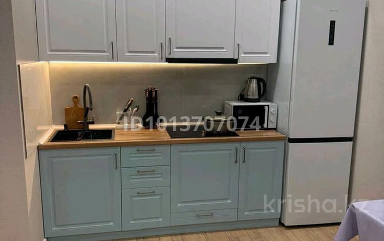 2-комнатная квартира · 42 м² · 8/12 этаж, Чингиз Айтматов за 270 000 ₸ в Астане, Сарыарка р-н — фото 2