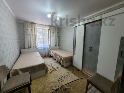 2-бөлмелі пәтер, 55 м², 1/4 қабат ай сайын, мкр Жулдыз-1 19, бағасы: 200 000 〒 в Алматы, Турксибский р-н