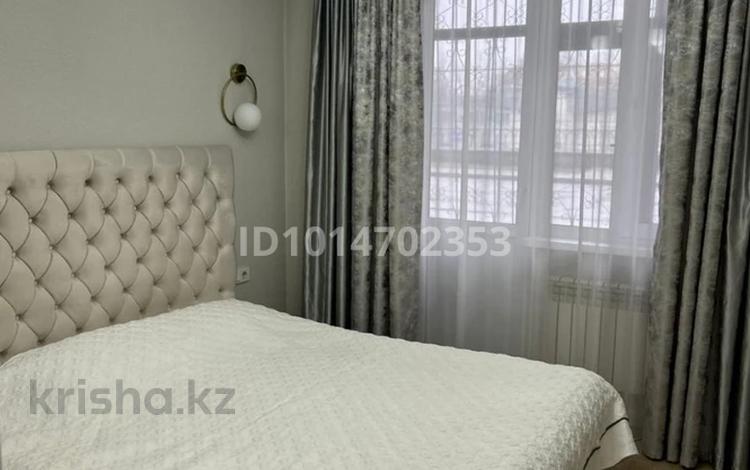 3-комнатная квартира · 76 м² · 1/10 этаж, мкр №12 26 — Шаляпина угол Алтынсарина за 500 000 ₸ в Алматы, Ауэзовский р-н — фото 2