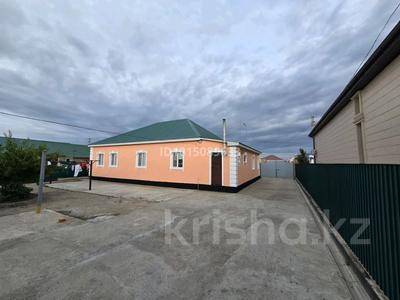 Үйдің бір бөлігі · 7 бөлме · 160 м² · 8 жүзд., Бірлік-2 -ш/а., 8 6, бағасы: 45 млн ₸ в Атырау, мкр Бирлик-2