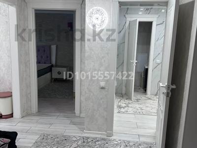 3-комнатная квартира · 95 м² · 1/5 этаж, Крестьянская 45 — 1000 мелочей заправка за 250 000 ₸ в Семее