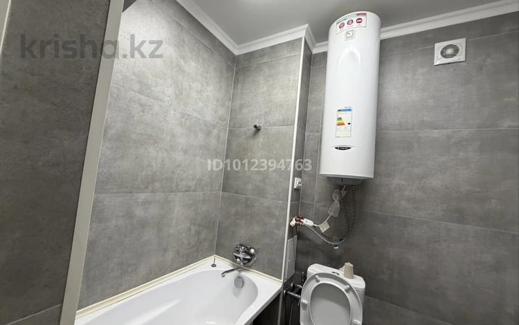 1-бөлмелі пәтер · 35 м² · 4/5 қабат, Мкр. Бакыт 16, бағасы: 15 млн ₸ в Акмоле — фото 2