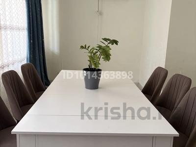 3-комнатная квартира · 80 м² · 1/5 этаж, 29-й мкр за 20 000 ₸ в Актау