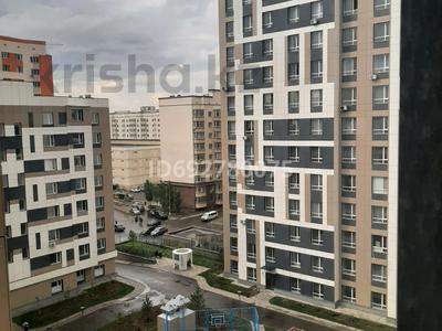 1-комнатная квартира, 50 м², 1/8 этаж помесячно, Кайым Мухамедханов 23а за 150 000 〒 в Астане, Алматы р-н