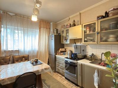 3-бөлмелі пәтер · 80 м² · 1/9 қабат, Тургут Озала 88, бағасы: 300 000 ₸ в Алматы, Алмалинский р-н