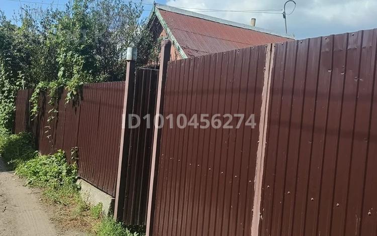 Дача · 3 комнаты · 60 м² · 7.5 сот., Железнодорожная 46 за 4.3 млн ₸ в Усть-Каменогорске — фото 2