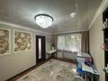 2-комнатная квартира · 45 м² · 1/5 этаж, Майкудук, 12й микрорайон 19 за 11 млн ₸ в Караганде, Алихана Бокейханова р-н — фото 2