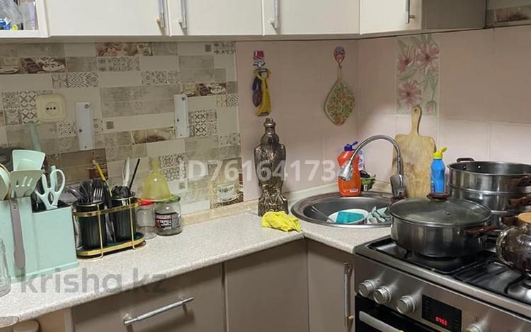 3-бөлмелі пәтер · 55 м² · 4/5 қабат, Мануильского 21, бағасы: 12.5 млн ₸ в Караганде, Алихана Бокейханова р-н — фото 2