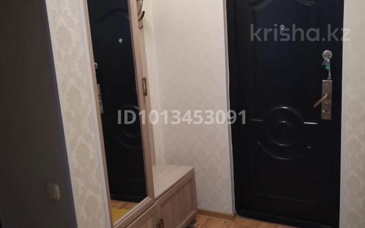 1-бөлмелі пәтер · 40 м² · 5/10 қабат, 11-ш/а. 8 — Возле ТЦ Saya Park, площадь Ынтымак, бағасы: 10 000 ₸ в Актау, 11-й мкр — фото 2