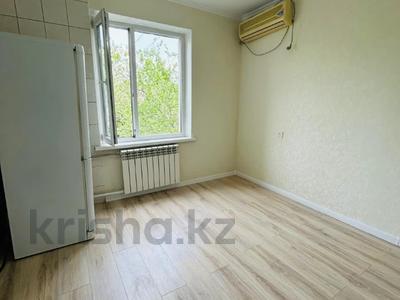 3-комнатная квартира · 70 м² · 4/5 этаж, мкр Мамыр-2 за 56 млн ₸ в Алматы, Ауэзовский р-н
