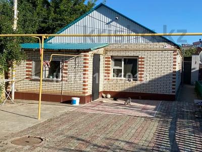 Отдельный дом · 3 комнаты · 65 м² · 3 сот., Егизбаева 118 — Уневермаг за 34 млн ₸ в Уральске