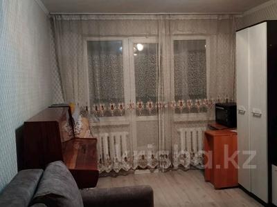 1-комнатная квартира, 32 м², 1/5 этаж помесячно, мкр Аксай-2 5 за 130 000 〒 в Алматы, Ауэзовский р-н