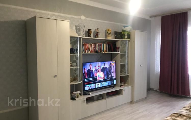 2-бөлмелі пәтер, 61.6 м², 5/9 қабат, мкр. Алтын орда, мкр 5, бағасы: 20.9 млн 〒 в Актобе, мкр. Алтын орда — фото 2