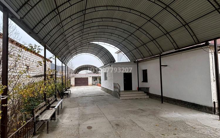 Отдельный дом · 7 комнат · 450 м² · 550 сот., Жаманкара иса 11а — Араи 2 2 коше 11а за 60 млн 〒 в Жанаозен — фото 16
