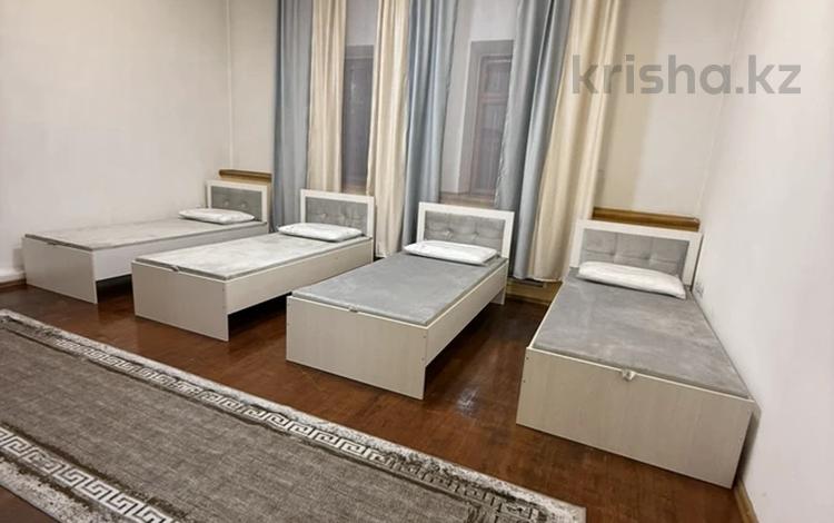4 бөлме · 500 м², Кастеева 21, бағасы: 80 000 ₸ в Алматы, Медеуский р-н — фото 4