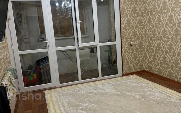 1-комнатная квартира · 33 м² · 5/5 этаж, 27-й мкр 74 за 6.4 млн ₸ в Актау — фото 2