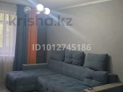 2-бөлмелі пәтер · 48 м² · 4/5 қабат, мкр Самал 9, бағасы: 130 000 ₸ в Таразе