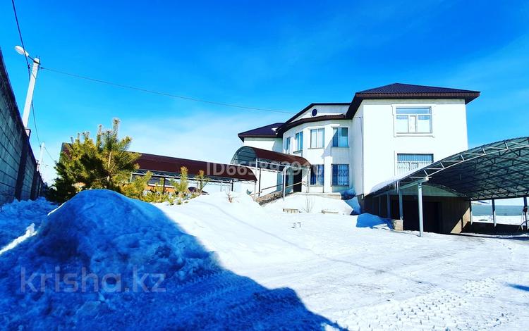 Жеке үй · 10 бөлме · 450 м² · 20 жүзд., Уркер — Караоткел, бағасы: 194 млн ₸ в Астане — фото 3