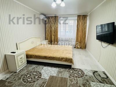 1-бөлмелі пәтер · 40 м² · 1/5 қабат, Льва Толстого 72, бағасы: 13 000 ₸ в Уральске, мкр Школьник