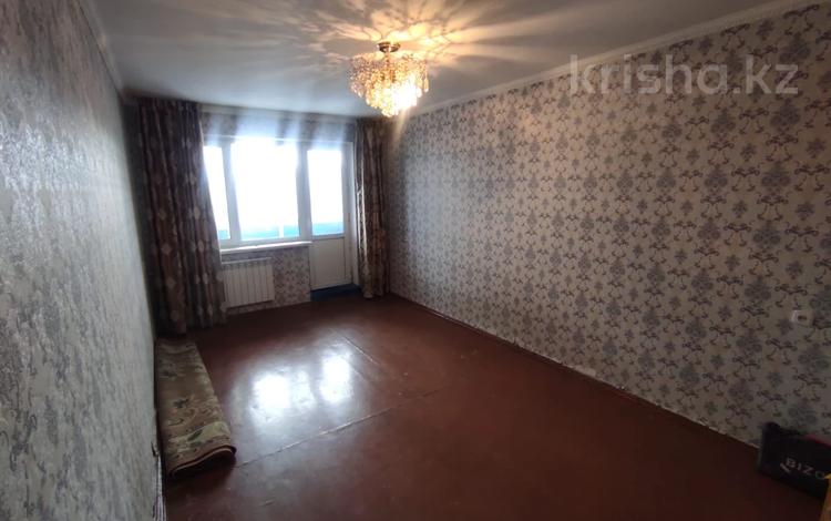 3-бөлмелі пәтер · 62 м² · 5/5 қабат, Абая 37, бағасы: 9.5 млн ₸ в Темиртау — фото 2