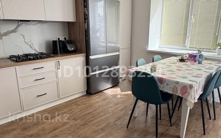 3-комнатная квартира · 89 м² · 9/9 этаж, мкр. Алтын орда, Батыс 2 11 Т — Мангилик ел за 36 млн ₸ в Актобе — фото 2