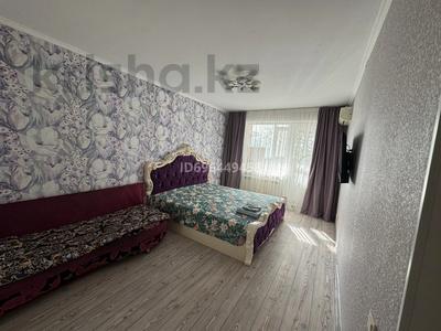 1-комнатная квартира · 37 м² · 2/10 этаж, мкр 11 79 — Магазина ромашка за 11 000 〒 в Актобе