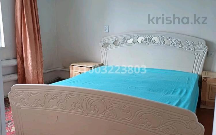 Отдельный дом · 3 комнаты · 63 м² · 2.5 сот., Алтынсарина — Рядом с Обл.гаи за 8 млн ₸ в Семее — фото 2