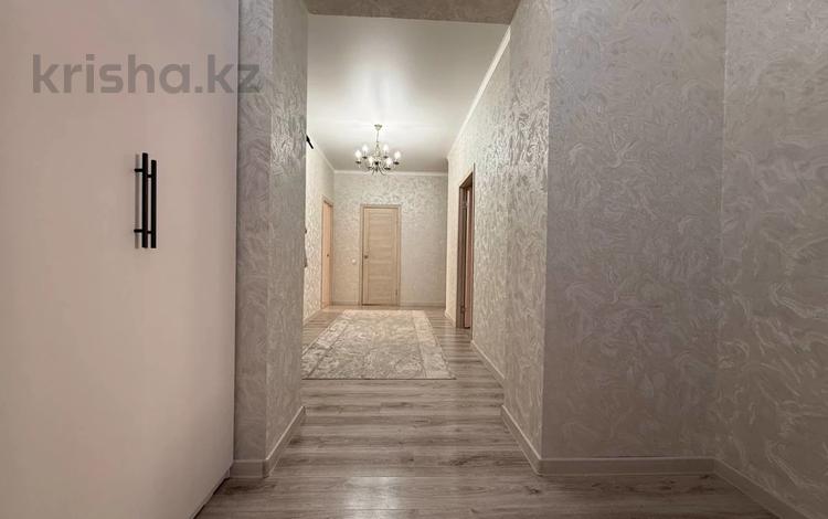 3-бөлмелі пәтер · 109.8 м² · 1/9 қабат, Мкр. Береке 52, бағасы: 51.3 млн ₸ в Костанае — фото 2