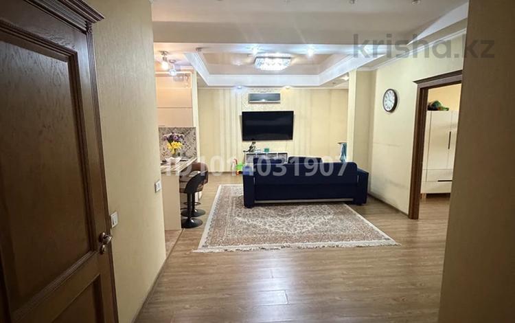 3-комнатная квартира · 92 м² · 13/20 этаж, Брусиловского 163 за 370 000 ₸ в Алматы, Алмалинский р-н — фото 2