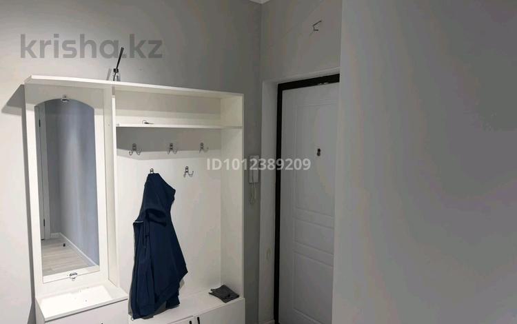 1-бөлмелі пәтер · 40 м² · 9/13 қабат, ул. Есенова 160/3, бағасы: 30 млн ₸ в Алматы, Жетысуский р-н — фото 2