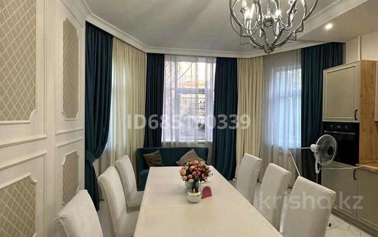 2-комнатная квартира · 90 м² · 2/7 этаж, мкр Самал-3, Хаджи Мукана 39 — Мендикулова за 700 000 〒 в Алматы, Медеуский р-н — фото 6