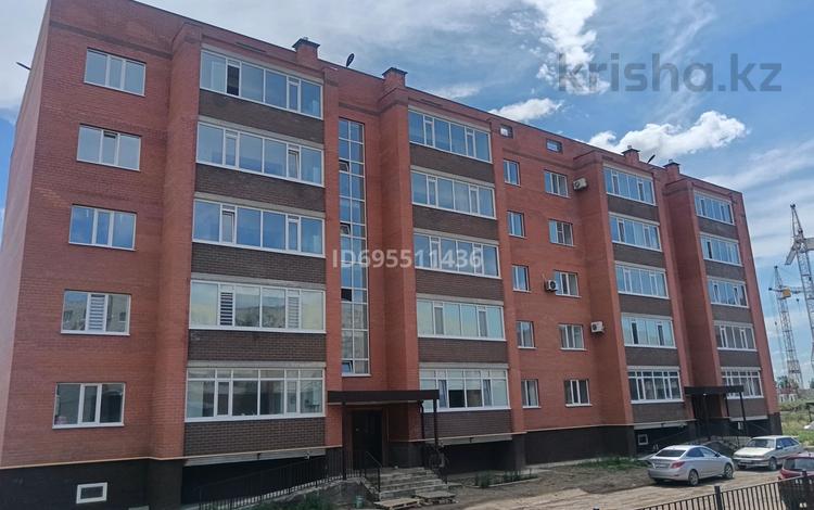 1-комнатная квартира, 75 м², 2/5 этаж, мкр. Алтын орда, Батыс 2 20 Б за 18 млн 〒 в Актобе, мкр. Алтын орда — фото 2