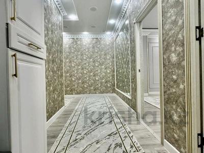 2-бөлмелі пәтер, 95 м², 7/16 қабат ай сайын, 17-й мкр 23, бағасы: 300 000 〒 в Актау, 17-й мкр