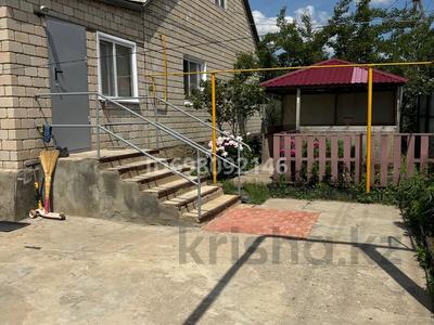 Продажа домов и дачи в Костанайской обл.: Отдельный дом · 3 комнаты · 100 м² · 10 сот., Айнабулак за 30 млн 〒 Отдельный дом · 3 комнаты · 100 м² · 10 сот., Айнабулак за 30 млн 〒 в Житикаре