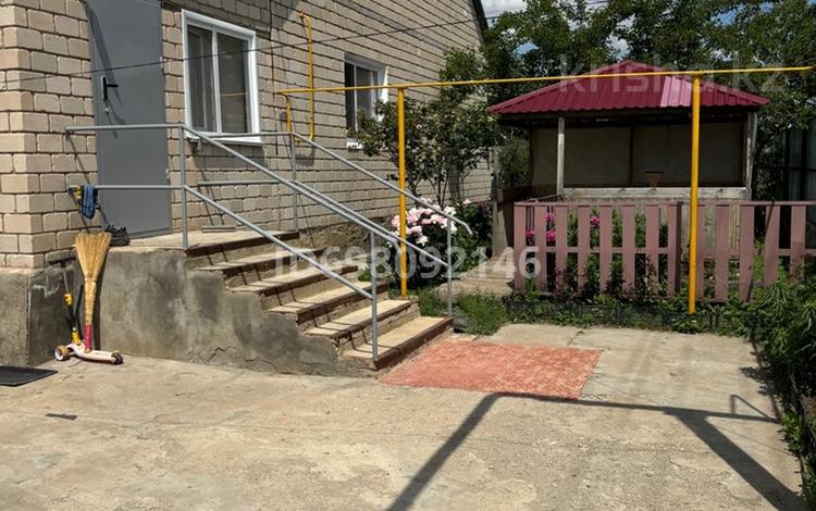 Отдельный дом · 3 комнаты · 100 м² · 10 сот., Айнабулак за 32 млн ₸ в Житикаре — фото 2