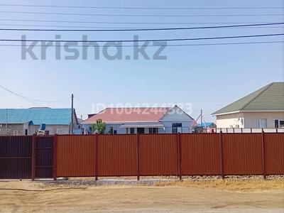 Отдельный дом · 3 комнаты · 120 м² · 8 сот., мкр Байтак-2, 24 42 — (быв.Водник-2 ) за 17 млн ₸ в Атырау