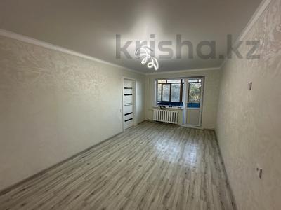 2-бөлмелі пәтер · 43 м² · 3/5 қабат, 14-шағынаудан, бағасы: 10 млн ₸ в Караганде, Алихана Бокейханова р-н