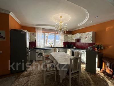 Жеке үй · 7 бөлме · 193.6 м² · 7 жүзд., Оспанова 160/5, бағасы: 125 млн ₸ в Алматы, Медеуский р-н