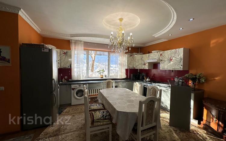 Жеке үй · 7 бөлме · 193.6 м² · 7 жүзд., Оспанова 160/5, бағасы: 125 млн ₸ в Алматы, Медеуский р-н — фото 2