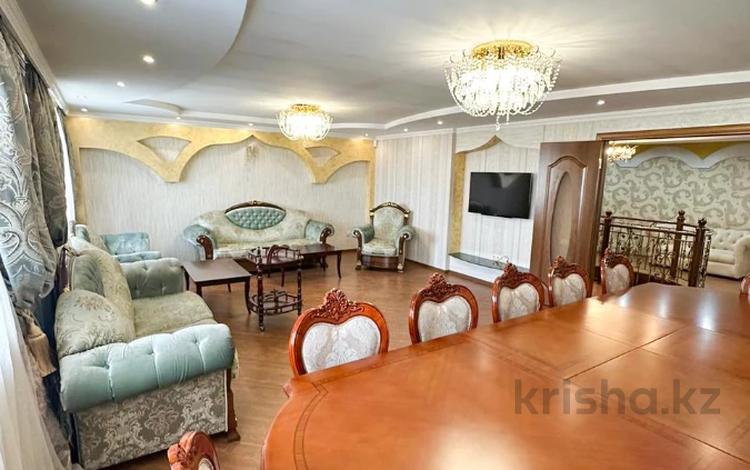 7-комнатная квартира, 310 м², Аль-Фараби 95 за 164 млн 〒 в Алматы — фото 2