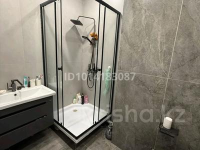 2-комнатная квартира · 53.3 м² · 5/5 этаж, Пр.Бухар Жырау 87 — Район рынка Шыгыс за 18 млн ₸ в Караганде, Казыбек би р-н