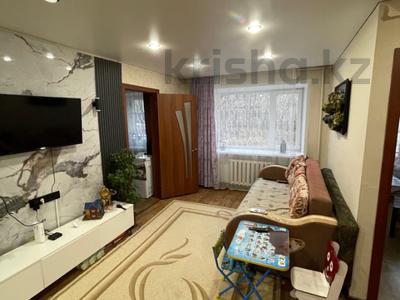 2-комнатная квартира · 42 м² · 1/3 этаж, Пахомова 10 — Школа 13 за 12.6 млн 〒 в Усть-Каменогорске