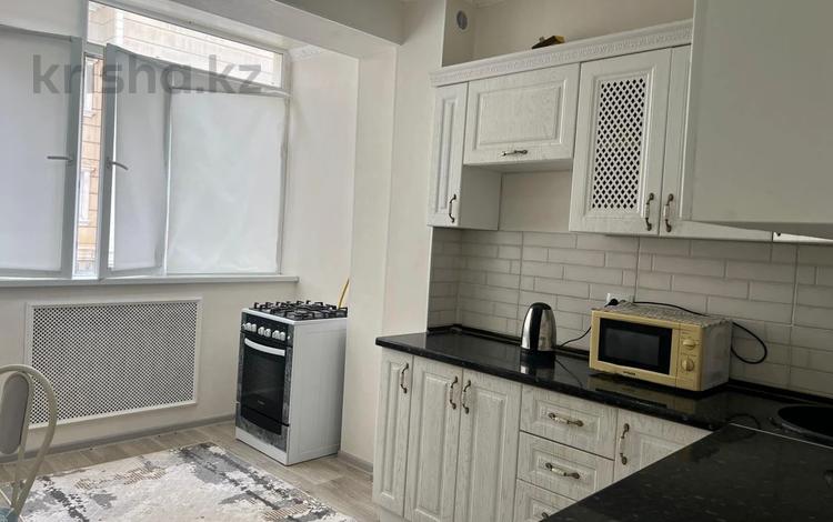 1-комнатная квартира · 40 м² · 2/6 этаж, 32А мкр, 32в за 150 000 ₸ в Актау — фото 2