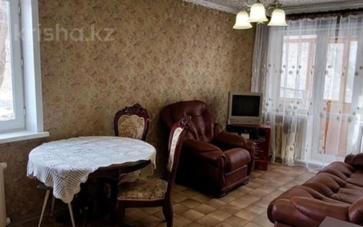 2-комнатная квартира, 43 м², 2/5 этаж, Н.Абдирова 45 за 18.4 млн 〒 в Караганде, Казыбек би р-н — фото 2