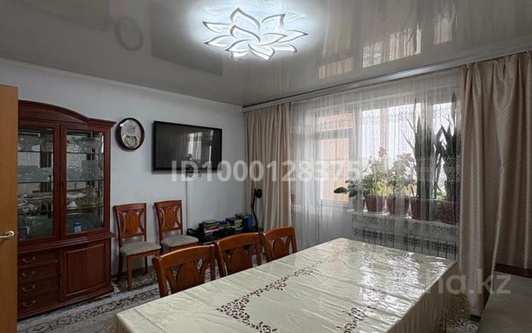 3-комнатная квартира · 70 м² · 8/9 этаж, мкр Тастак-2, Брусиловского — Райымбека - Брусиловского за 56 млн ₸ в Алматы, Алмалинский р-н — фото 2