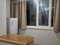 1-комнатная квартира, 41 м², 4/5 этаж помесячно, мкр Мамыр-2 10 за 200 000 〒 в Алматы, Ауэзовский р-н — фото 7