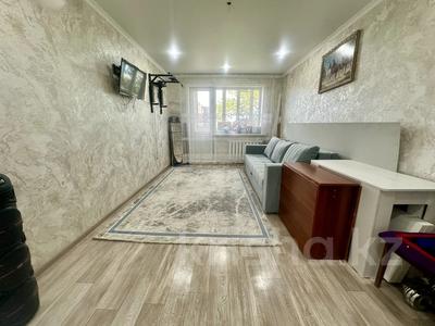 2-бөлмелі пәтер · 44.8 м² · 5/5 қабат, 16-шағынаудан, бағасы: 10 млн ₸ в Караганде, Алихана Бокейханова р-н